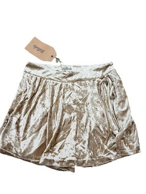 Listicle Women's Beige Velour Skirt Shorts Size S Casual Lightweight Tie Slit